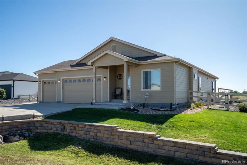 620 Remington Dr, Hudson, CO 80642