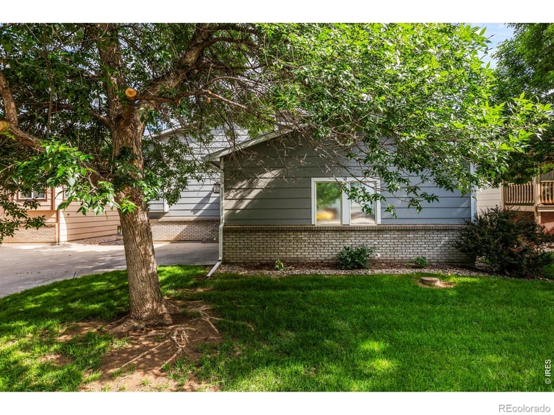 972 Winona Cir, Loveland, CO 80537