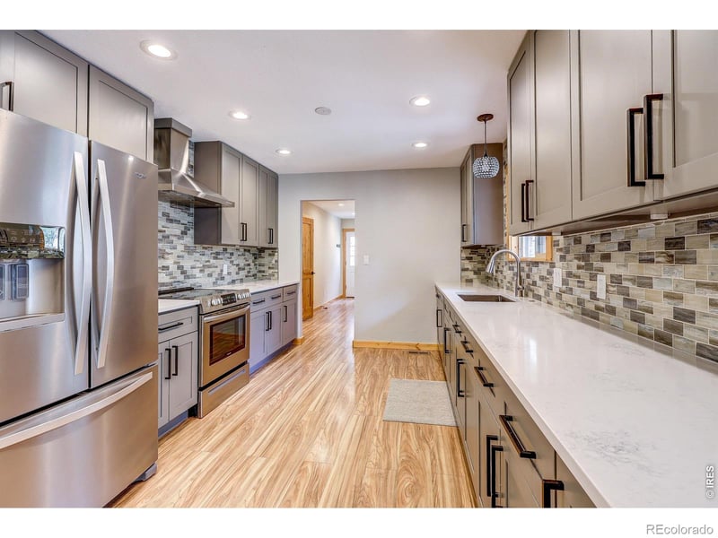166 Cherokee Rd, Lyons, CO 80540