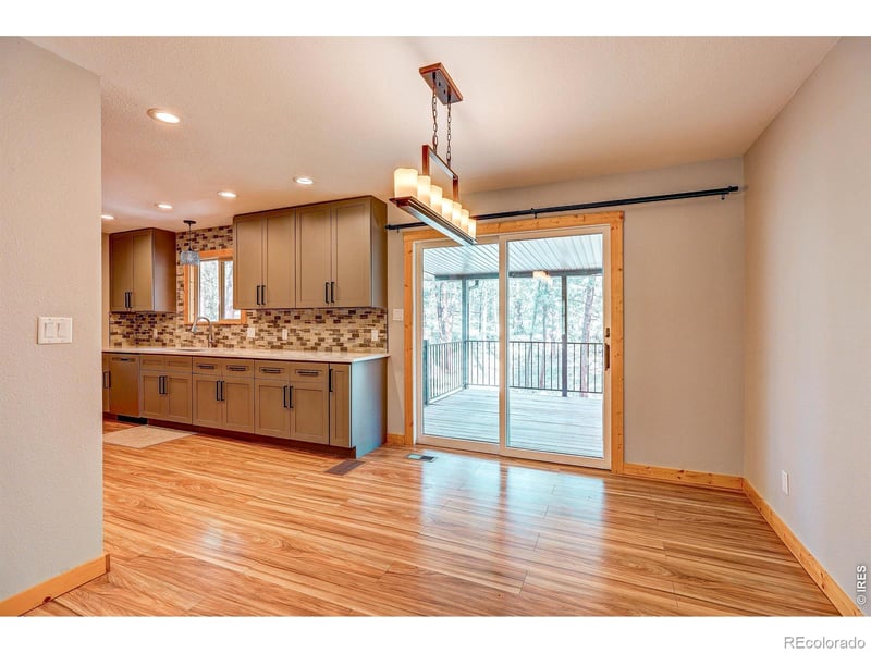 166 Cherokee Rd, Lyons, CO 80540