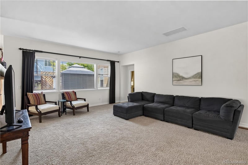405 N Coolidge Way, Aurora, CO 80018