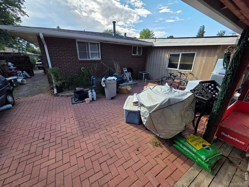 12 Huntington Ct, Longmont, CO 80503
