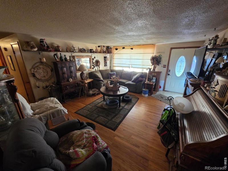 12 Huntington Ct, Longmont, CO 80503