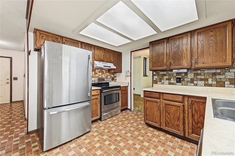 19391 E Eldorado Dr, Aurora, CO 80013