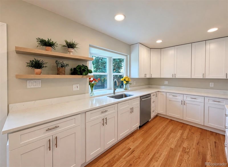 1586 S Dover Ct, Lakewood, CO 80232