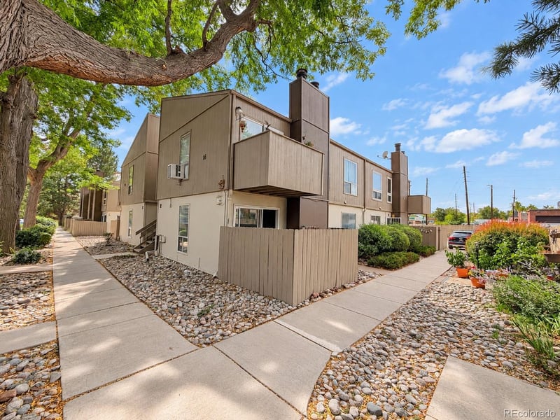 7373 W Florida #16A, Lakewood, CO 80232