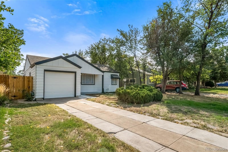 1350 Ironton St, Aurora, CO 80010