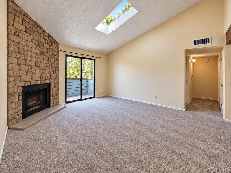 12015 E Harvard Ave #207, Aurora, CO 80014