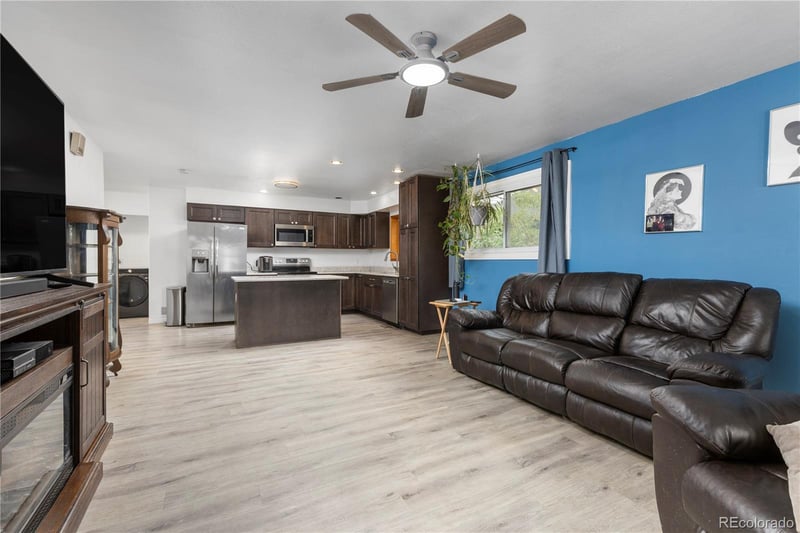 7140 E 69th Ave, Commerce City, CO 80022
