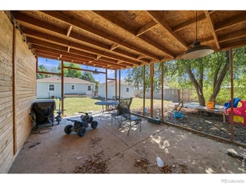 2439 10th Ave Ct, Greeley, CO 80631