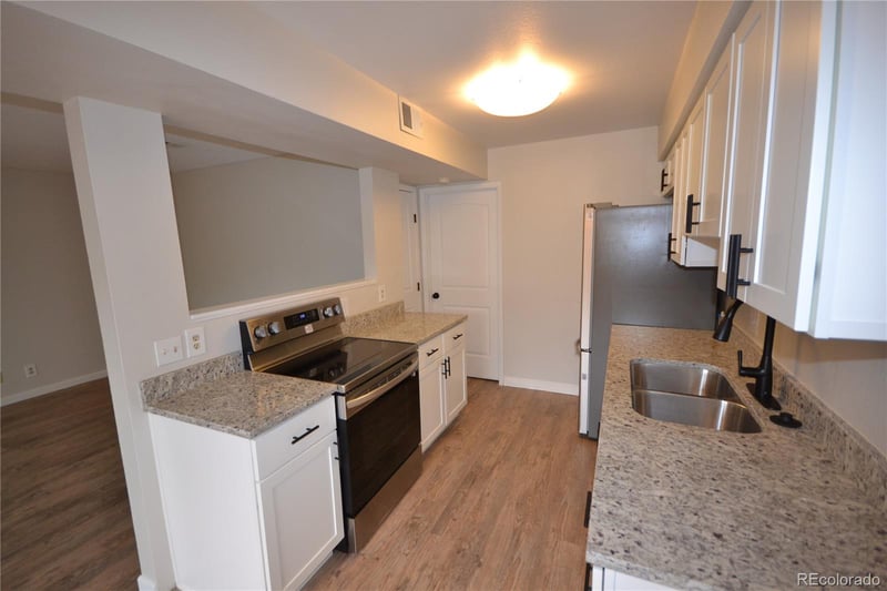 9865 Lane St, Thornton, CO 80260