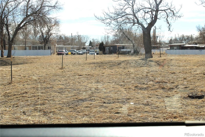6302 Ivanhoe St, Commerce City, CO 80022