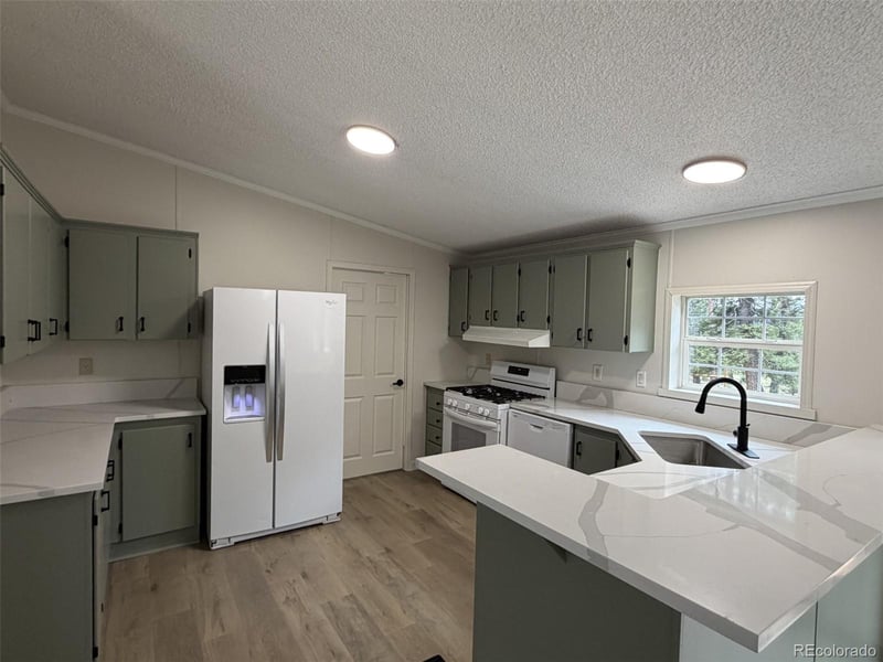 580 Forest Dr, Bailey, CO 80421