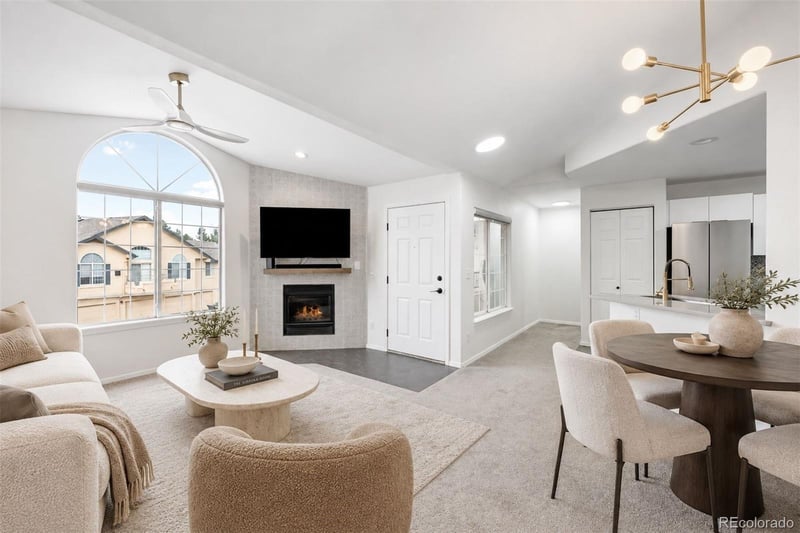 8747 E Dry Creek Rd #1624, Englewood, CO 80112
