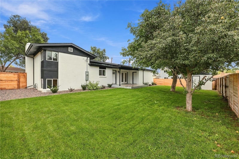 12362 W 69th Pl, Arvada, CO 80004