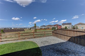 27531 E 7th Dr, Aurora, CO 80018