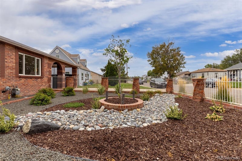 4870 Raritan St, Denver, CO 80221
