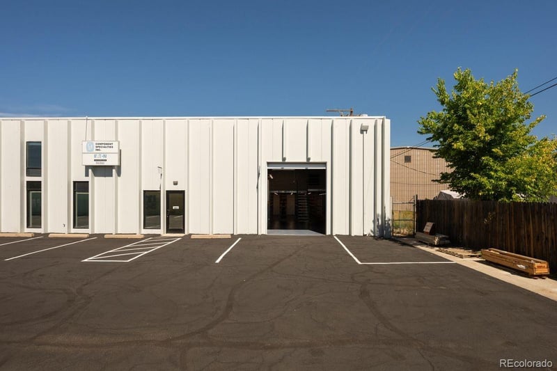 3202 Nome St, Aurora, CO 80010
