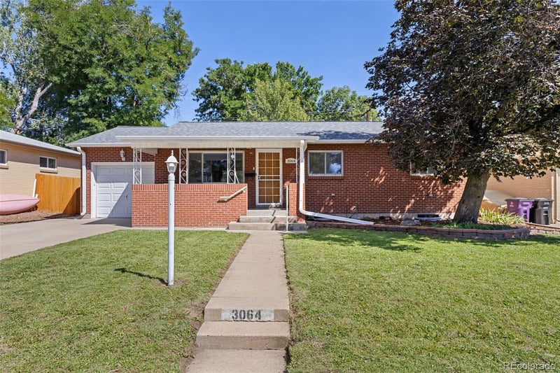 3064 S Zurich Ct, Denver, CO 80236