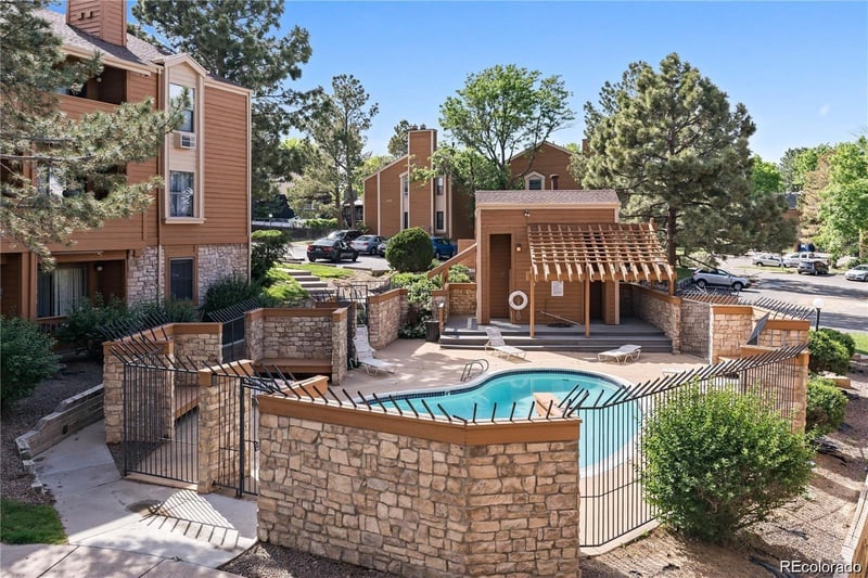 4274 S Salida Way #2, Aurora, CO 80013