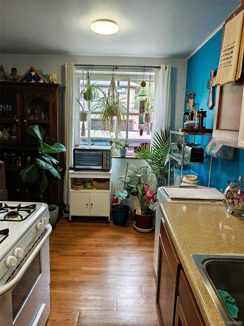 525 Jackson St #207, Denver, CO 80206