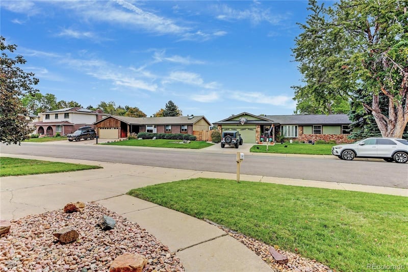 1843 S Pierson Ct, Lakewood, CO 80232