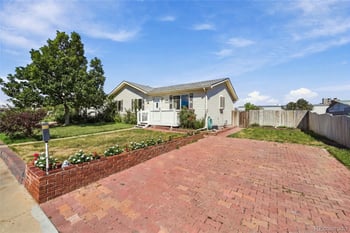 375 Kipp Ave, Keenesburg, CO 80643