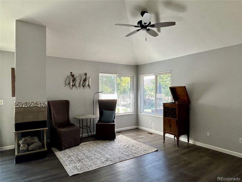 2125 S Troy Way, Aurora, CO 80014