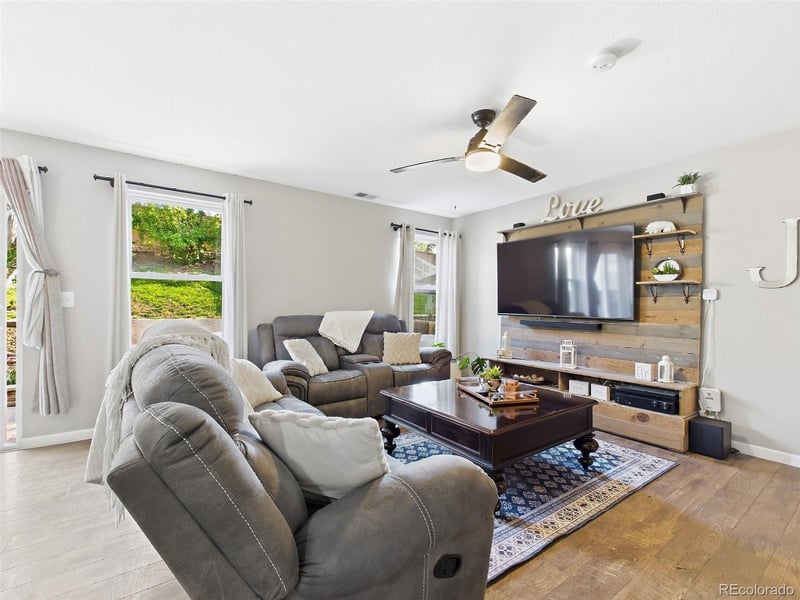 22156 E Berry Pl, Aurora, CO 80015