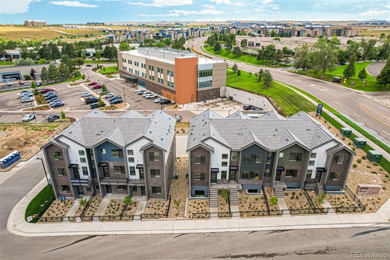 33 Ascent Trl, Englewood, CO 80112