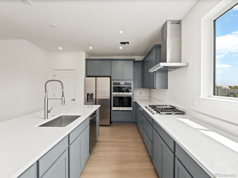 33 Ascent Trl, Englewood, CO 80112