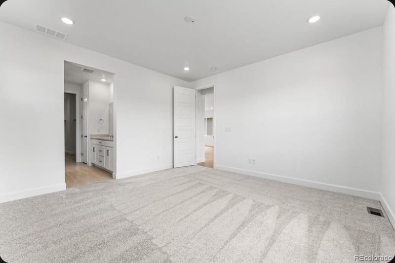 8954 Whiteclover St, Littleton, CO 80125