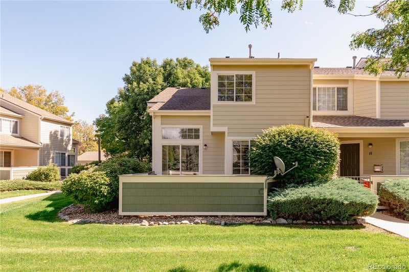 930 Button Rock Dr #B12, Longmont, CO 80504