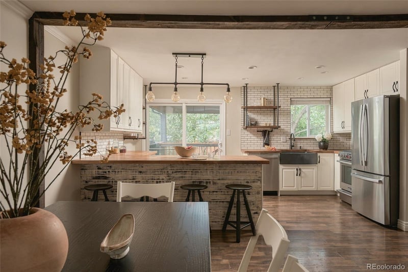 7058 W Roxbury Ave, Littleton, CO 80128
