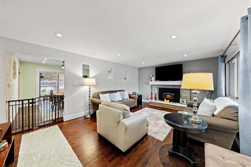 8280 W Louisiana Ave, Lakewood, CO 80232
