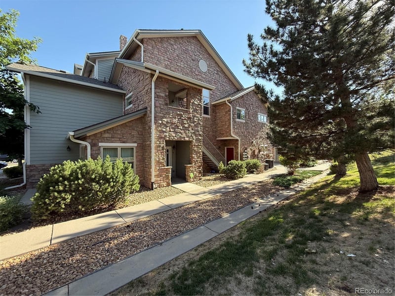18681 E Water Dr #B, Aurora, CO 80013