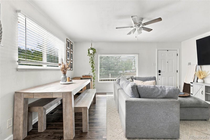10607 Lowry Pl, Aurora, CO 80010
