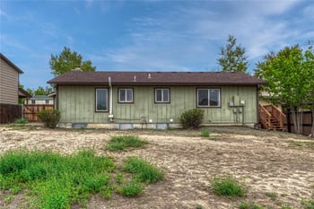 1050 S Waco Way, Aurora, CO 80017