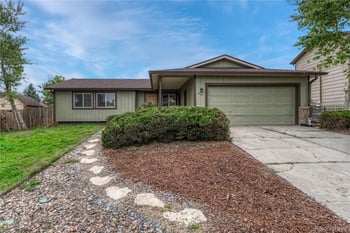 1050 S Waco Way, Aurora, CO 80017