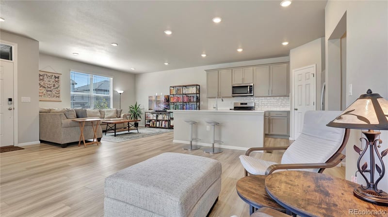 760 N Shawnee St, Aurora, CO 80018
