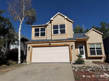 2806 S Danube St, Aurora, CO 80013