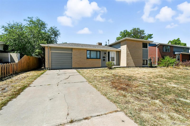 3207 Carson St, Aurora, CO 80011