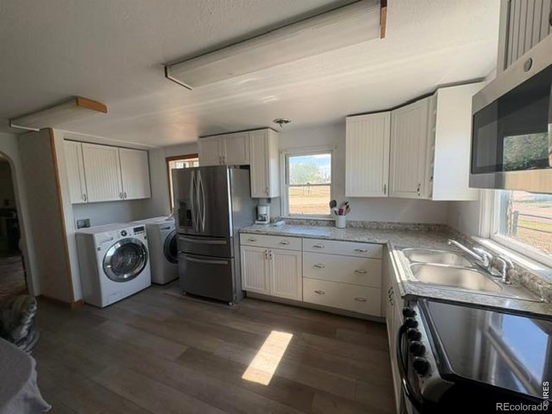 393 Grant Ave, Nunn, CO 80648