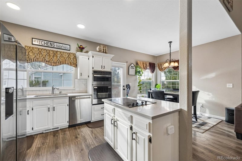 5712 S Quemoy Cir, Centennial, CO 80015