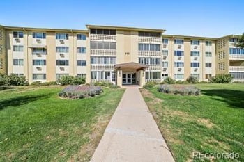 660 S Alton Way #3B, Denver, CO 80247