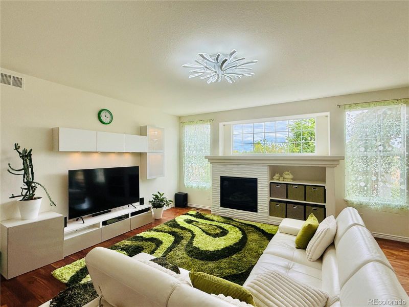 87 Ortega Ct, Erie, CO 80516