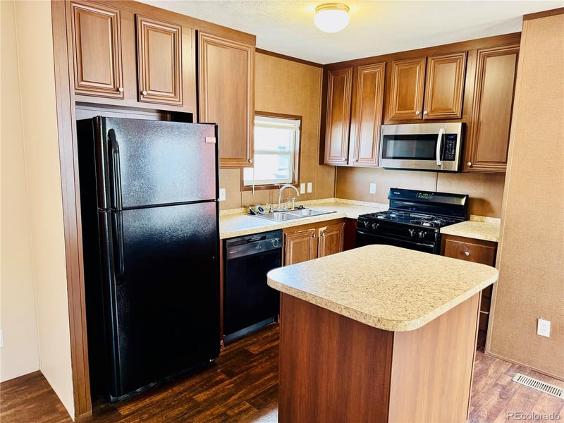 140 A St, Golden, CO 80401