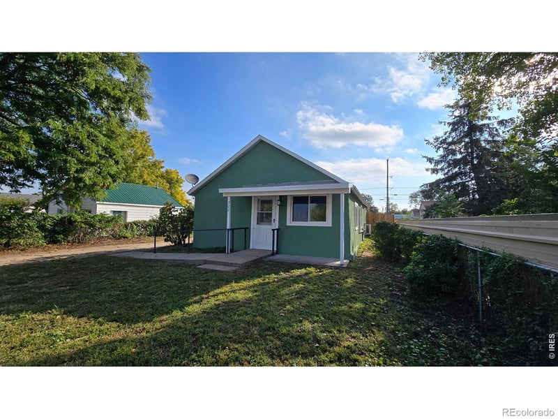 322 N 7th Ave, Sterling, CO 80751