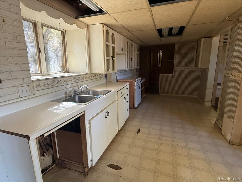 604 Park St, Hot Sulphur Springs, CO 80451