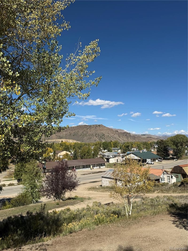 604 Park St, Hot Sulphur Springs, CO 80451